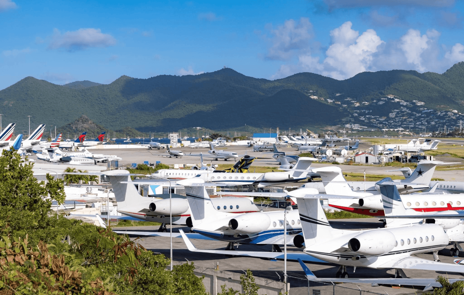 ExecuJet Sint Maarten Aircraft Parked